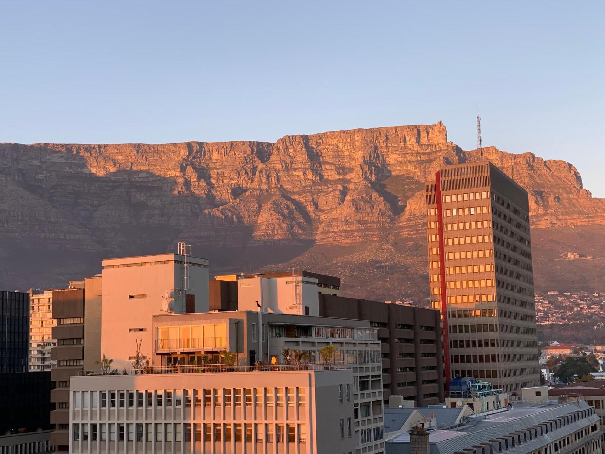 Avenue One Apartments Cape Town Exterior photo